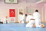 2011/11 Konya Kyu Sınavı resim #31 &nbsp;&nbsp;<a href="usr_img/aikido/kyu_ve_dan_sinavlari./2011_11_konya_kyu_sinavi/20111127_034.jpg" class="org_resim_indir" target="_blank" >Orjinal Resim</a>