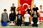 25 Şubat 2013 Muay Thai Dersinden Görüntüler resim #49   <a href="userfiles/1/2013-02-25_22.06.42.jpg" class="org_resim_indir" target="_blank" >Orjinal Resim</a>